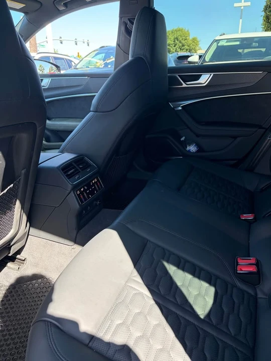 2024 Audi C8 RS7 - Image 10 of 11