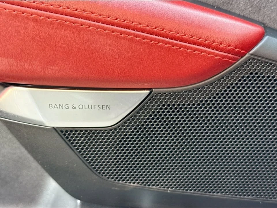 2024 Audi e-tron GT - Image 19 of 19