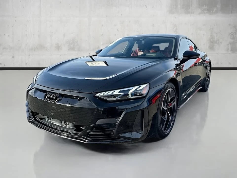 2024 Audi e-tron GT - Image 3 of 19