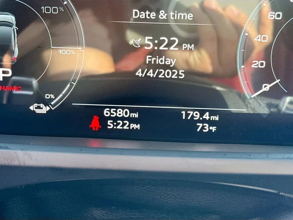 2024 Audi e-tron GT - Image 12 of 19