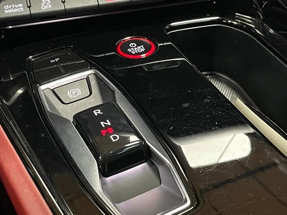 2024 Audi e-tron GT - Image 20 of 20