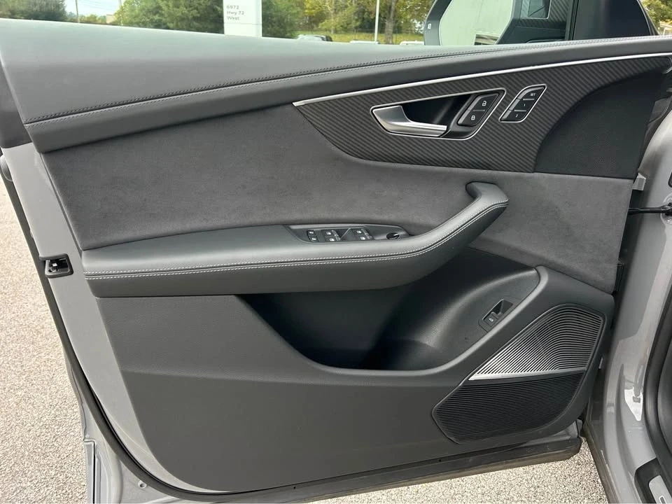 2024 Audi RS Q8 - Image 15 of 20