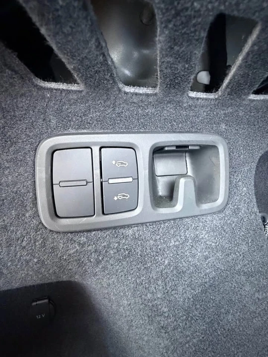 2024 Audi SQ8 - Image 15 of 18