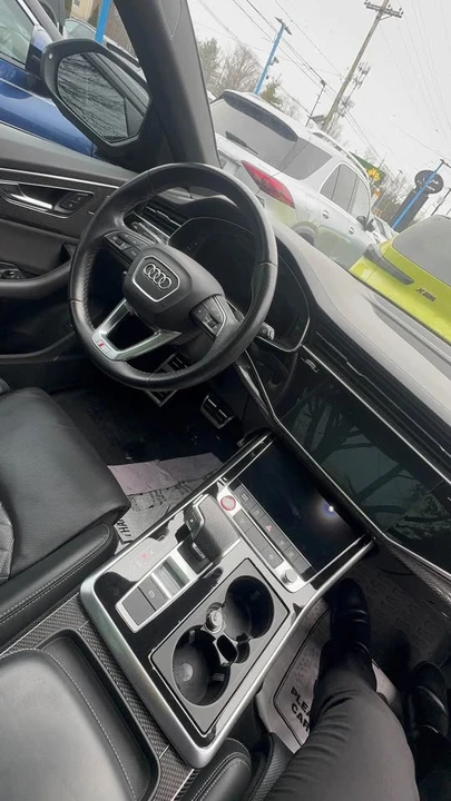 2024 Audi SQ8 - Image 3 of 10