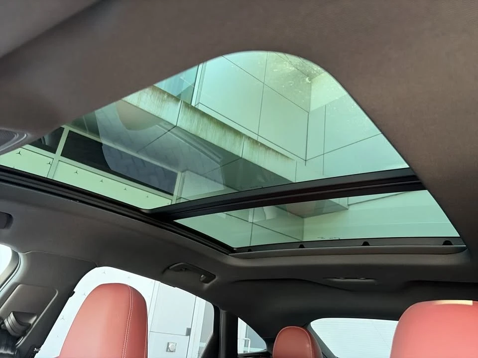 2024 Audi SQ8 e-tron - Image 18 of 19