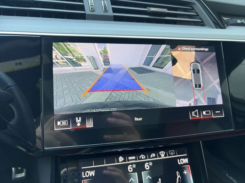 2024 Audi SQ8 e-tron - Image 13 of 19