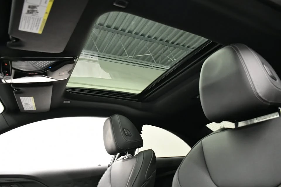 2024 BMW G42 M240i - Image 13 of 20