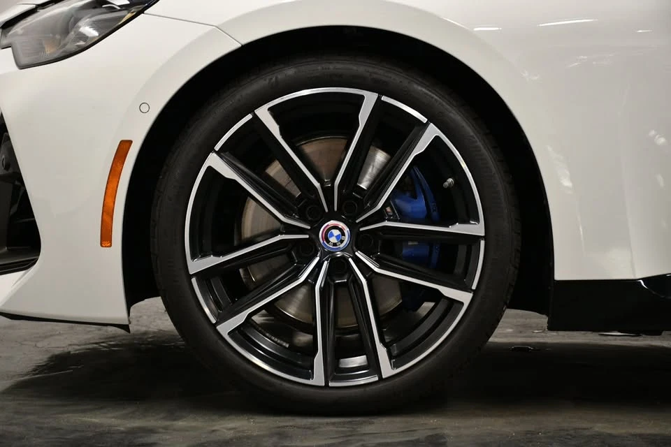 2024 BMW G42 M240i - Image 4 of 20