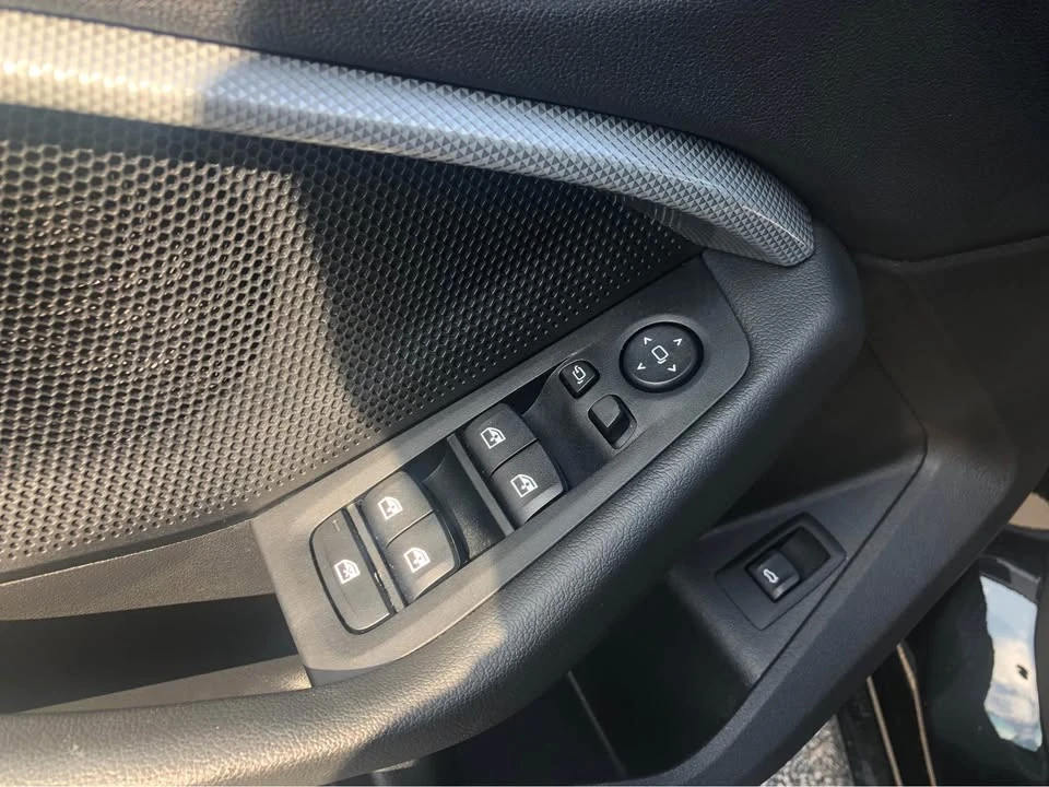 2024 BMW G42 2 Series - Image 12 of 17