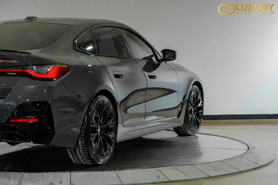 2024 BMW 4 Series - Image 14 of 19