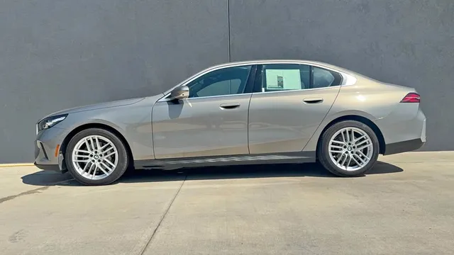 2024 BMW 5 Series 530e xDrive iPerformance Sedan 4D
