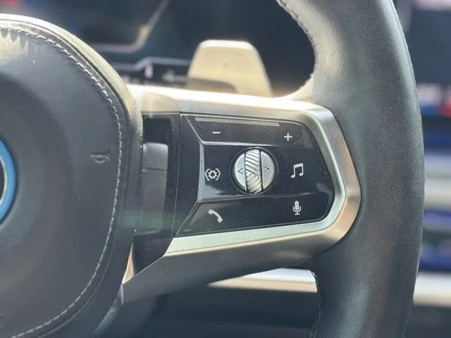 2024 BMW 5 Series - Image 10 of 21