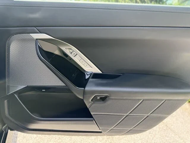 2024 BMW 5 Series - Image 16 of 21