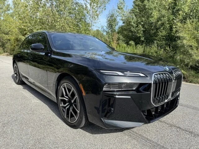 2024 BMW 5 Series - Image 20 of 21