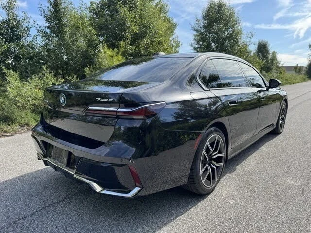 2024 BMW 5 Series - Image 3 of 21