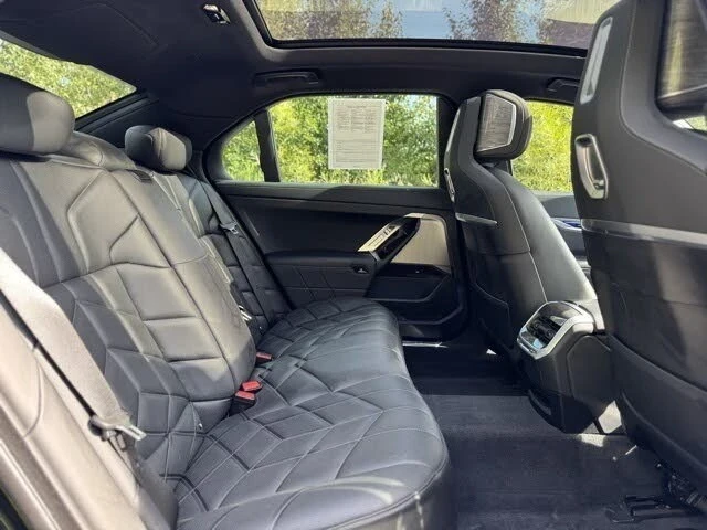 2024 BMW 5 Series - Image 6 of 21
