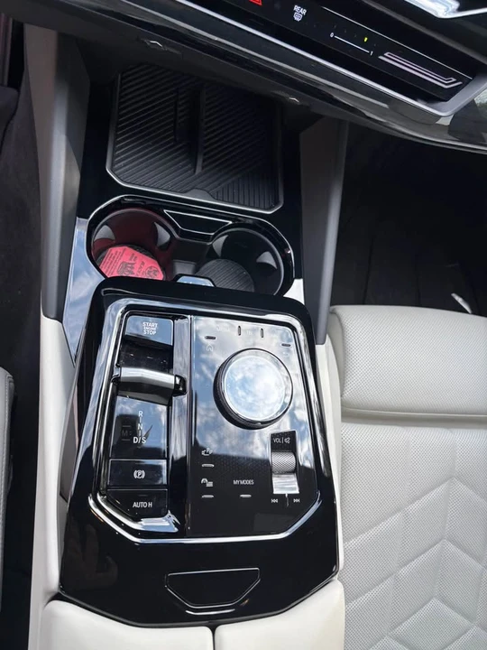 2024 BMW 5 Series - Image 5 of 12