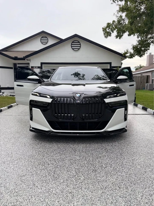 2024 BMW G70 7 Series - Image 8 of 10