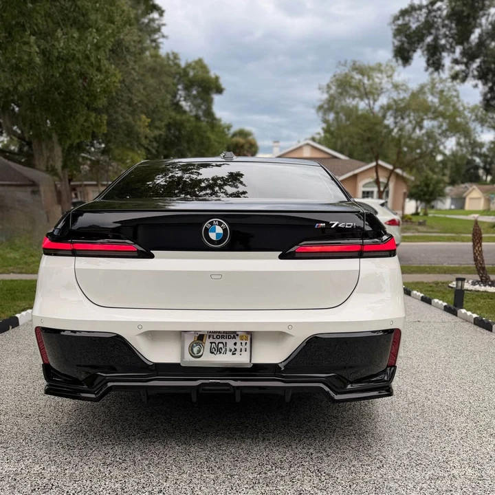 2024 BMW G70 7 Series - Image 10 of 10