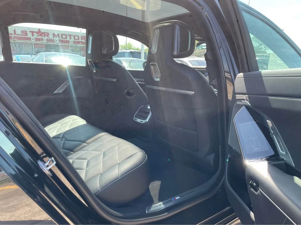 2024 BMW G70 7 Series - Image 15 of 19