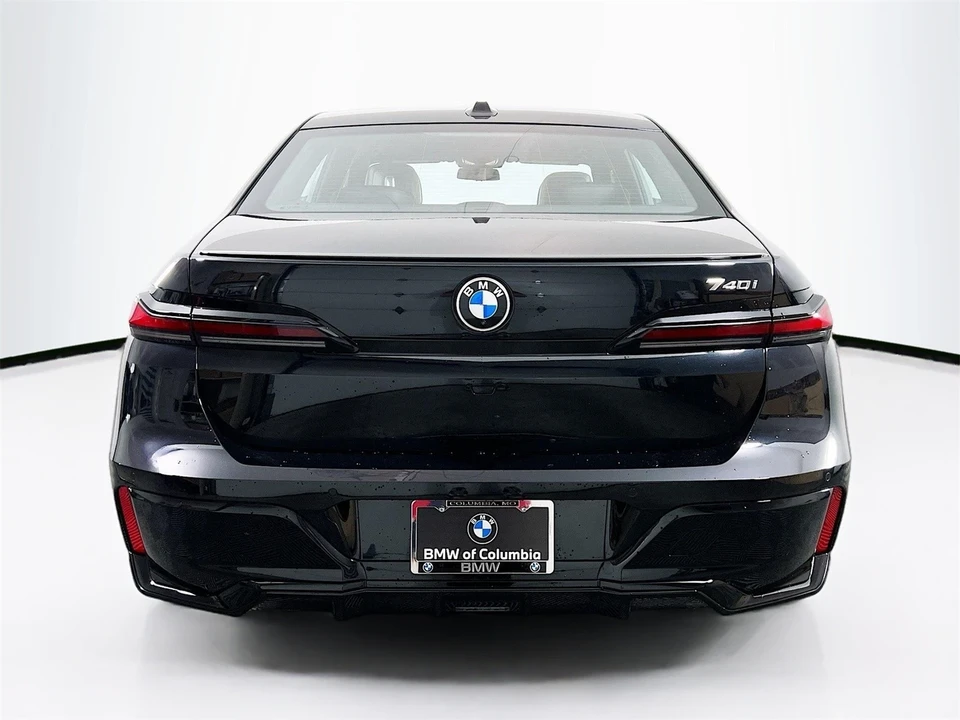 2024 BMW G70 7 Series - Image 7 of 12