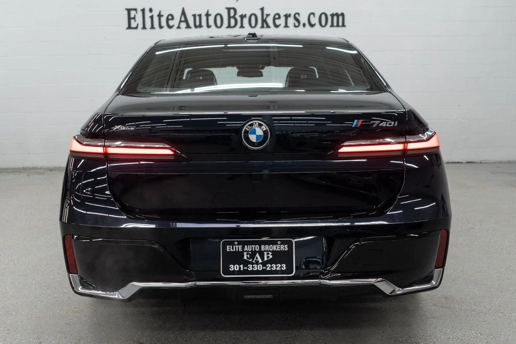 2024 BMW G70 7 Series - Image 4 of 12