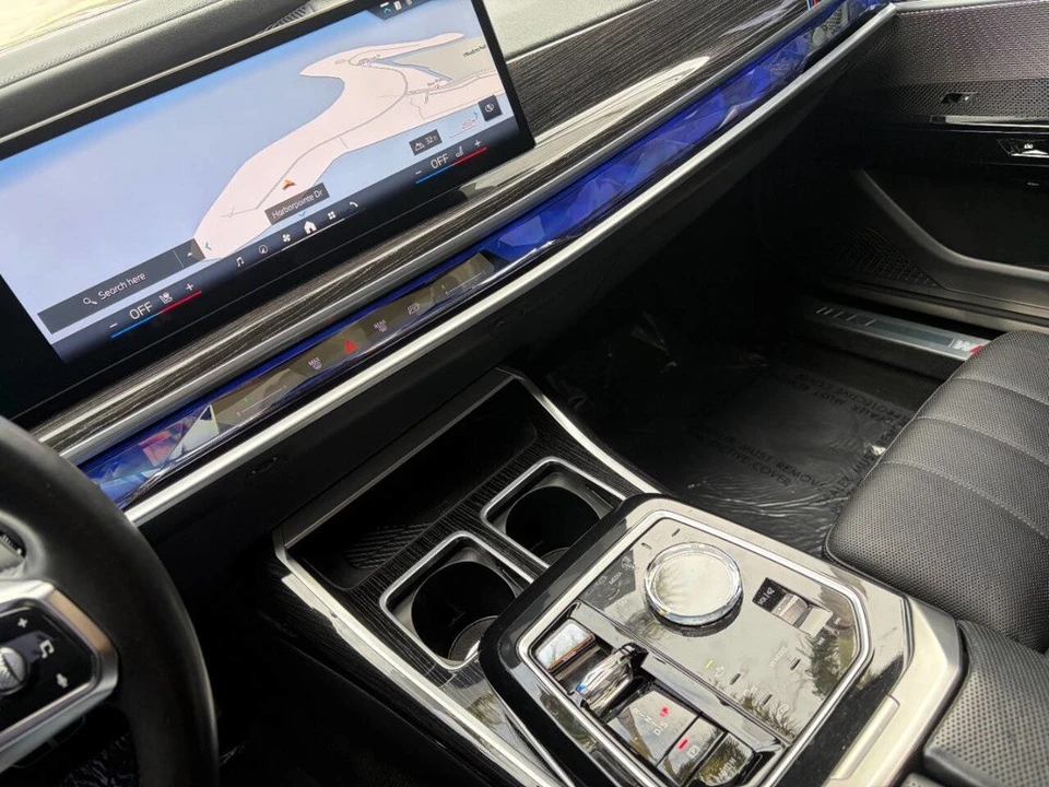 2024 BMW G70 7 Series - Image 20 of 21
