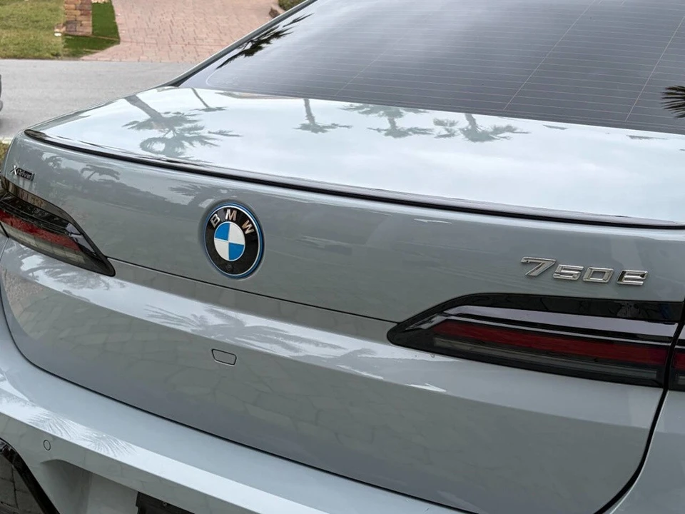 2024 BMW G70 7 Series - Image 8 of 21