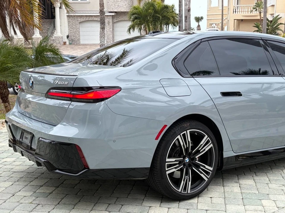 2024 BMW G70 7 Series - Image 7 of 21