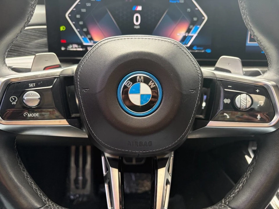 2024 BMW G70 7 Series - Image 12 of 21