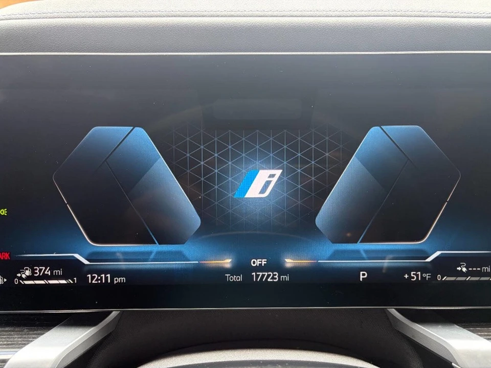 2024 BMW G70 7 Series - Image 14 of 21