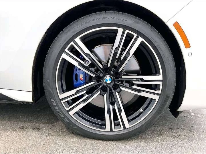 2024 BMW G70 7 Series - Image 19 of 20