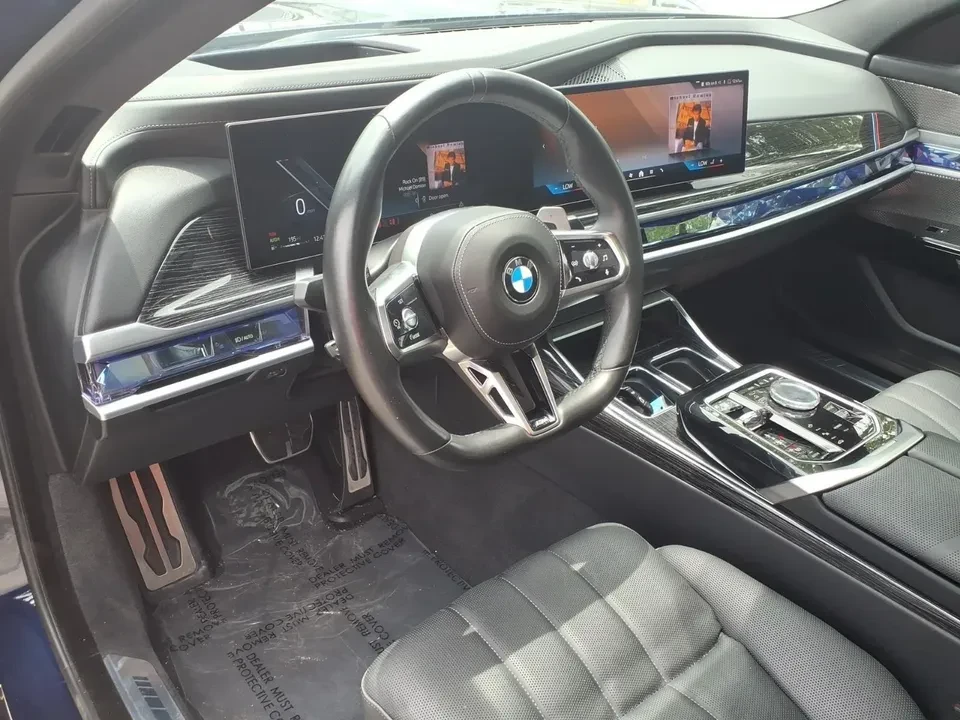 2024 BMW G70 7 Series - Image 6 of 12