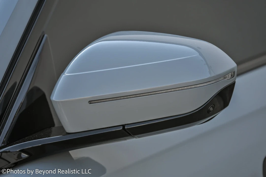 2024 BMW G70 7 Series - Image 14 of 21