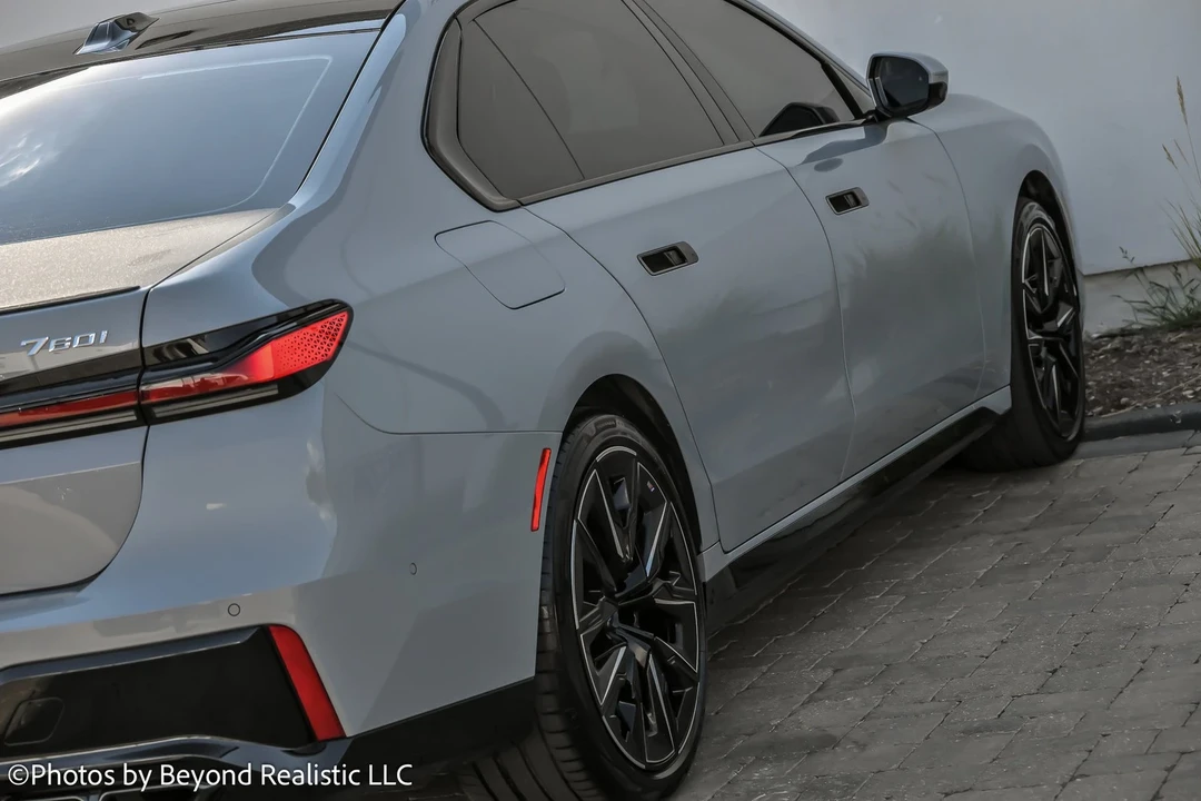 2024 BMW G70 7 Series - Image 9 of 21