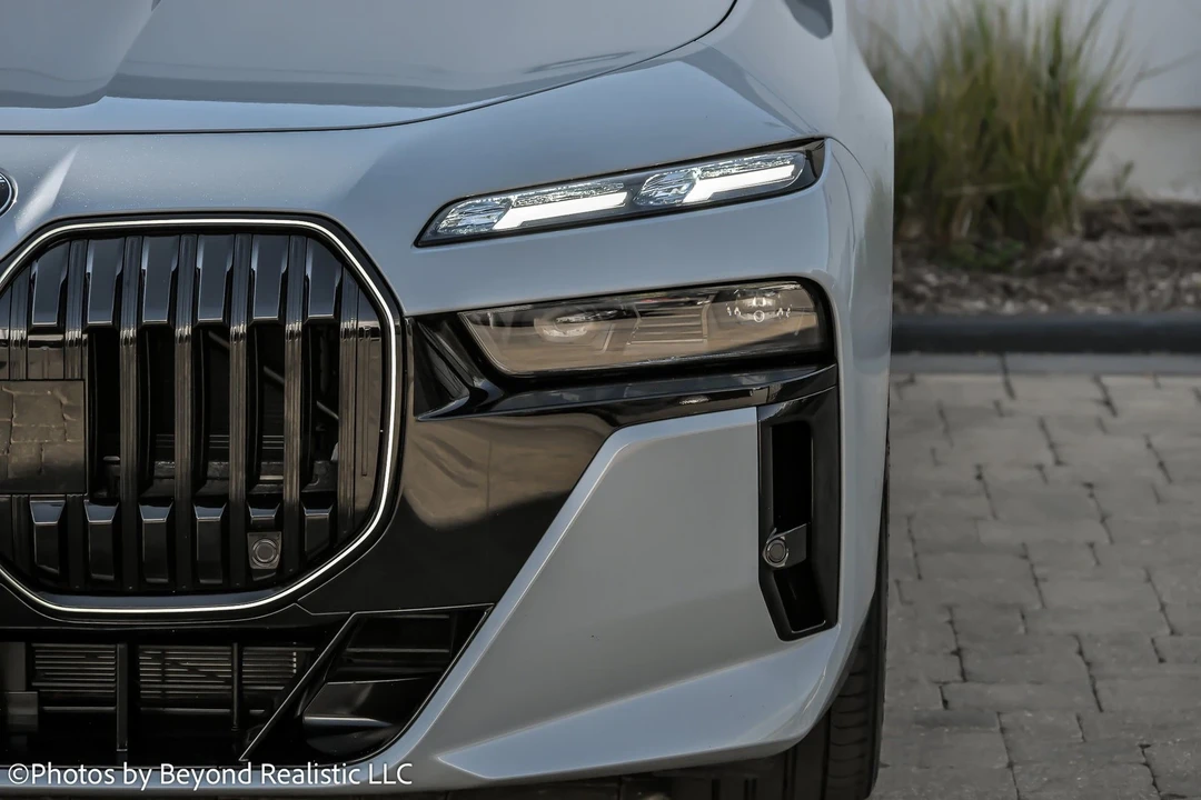 2024 BMW G70 7 Series - Image 10 of 21