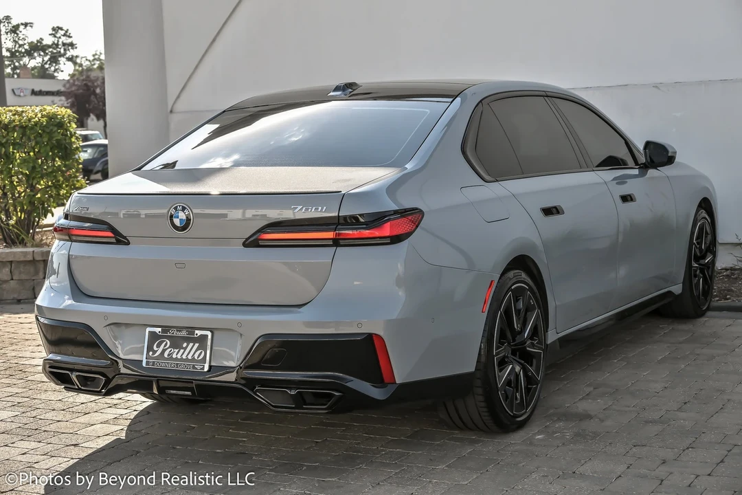 2024 BMW G70 7 Series - Image 8 of 21