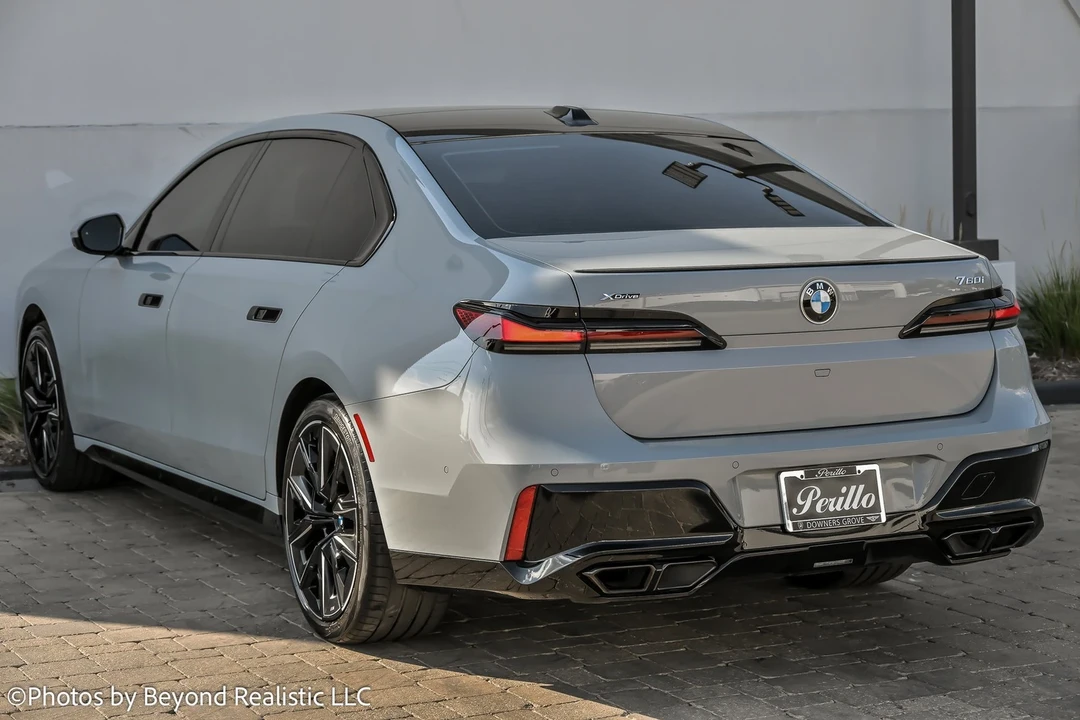 2024 BMW G70 7 Series - Image 6 of 21