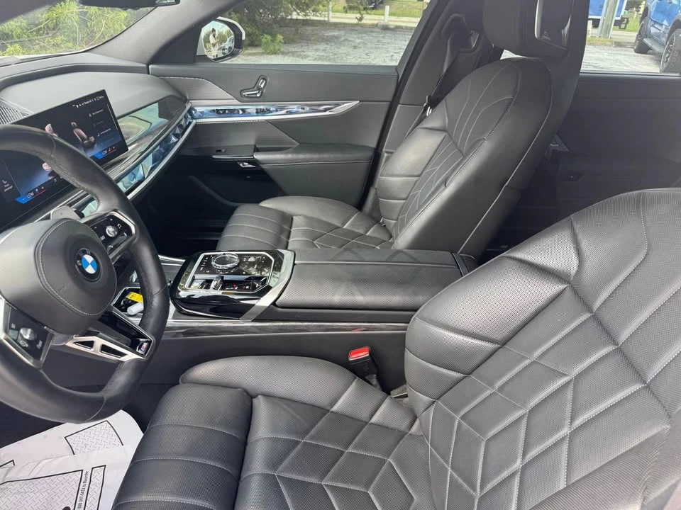 2024 BMW G70 7 Series - Image 10 of 14