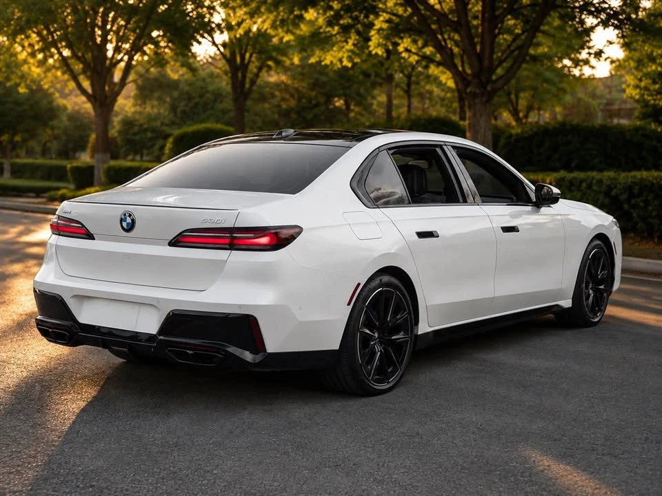 2024 BMW G70 7 Series - Image 5 of 10
