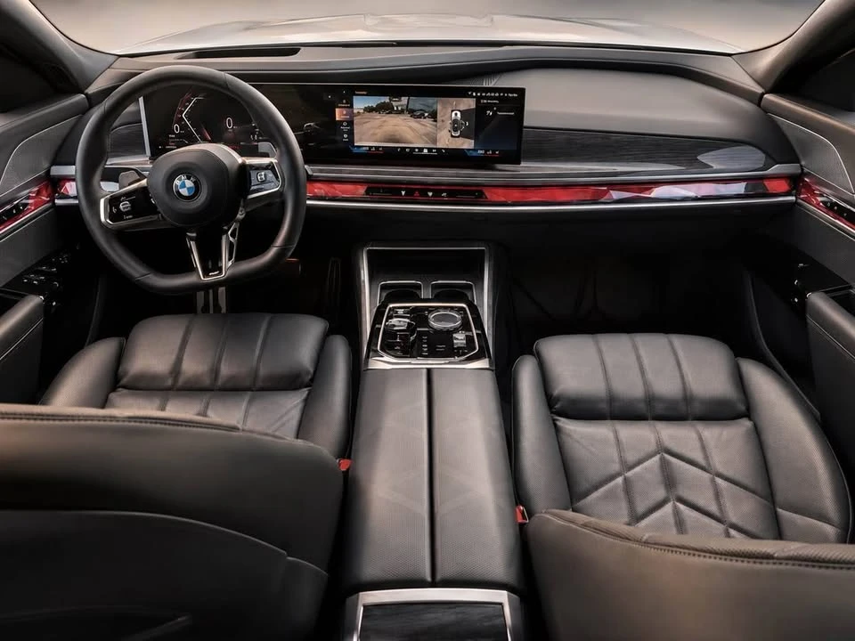 2024 BMW G70 7 Series - Image 9 of 10