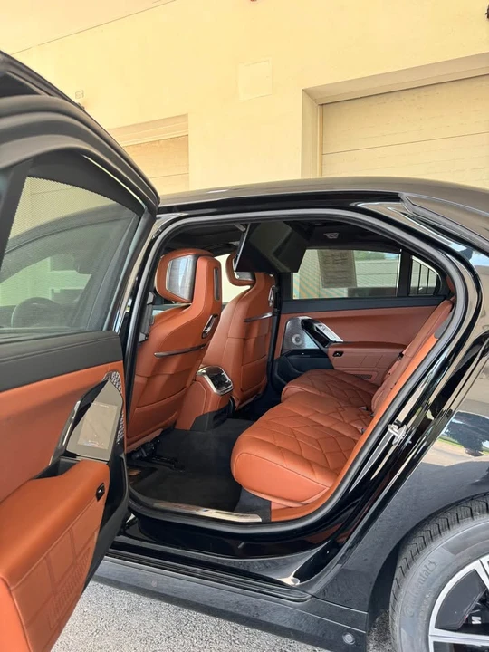 2024 BMW G70 7 Series - Image 2 of 6