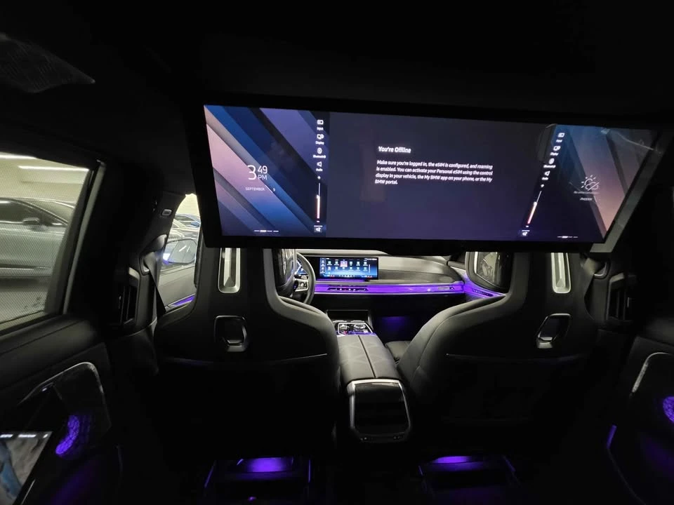 2024 BMW G70 7 Series - Image 12 of 17