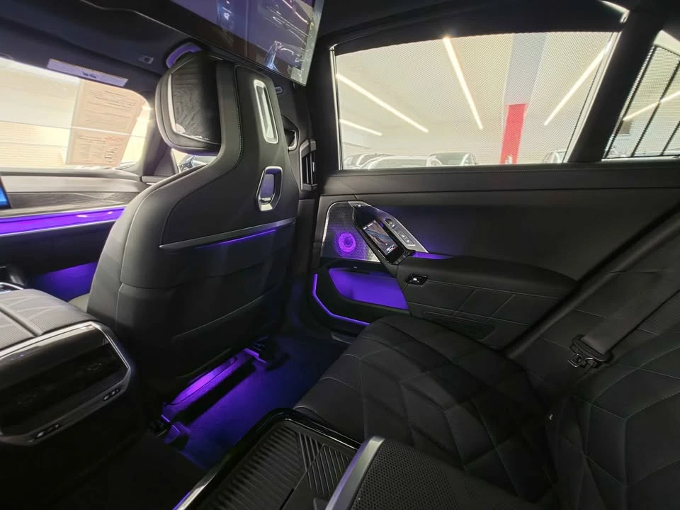 2024 BMW G70 7 Series - Image 11 of 17