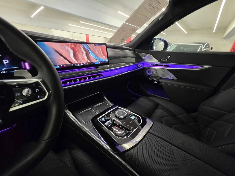 2024 BMW G70 7 Series - Image 7 of 17