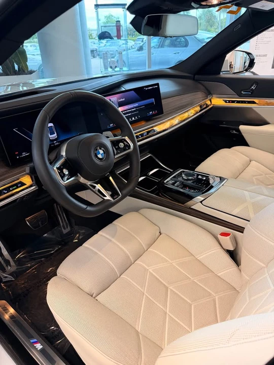 2024 BMW G70 7 Series - Image 7 of 20
