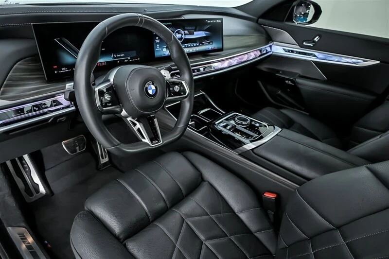 2024 BMW G70 7 Series - Image 20 of 21