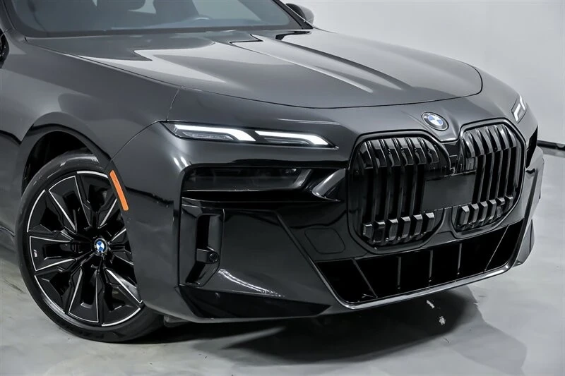 2024 BMW G70 7 Series - Image 3 of 21