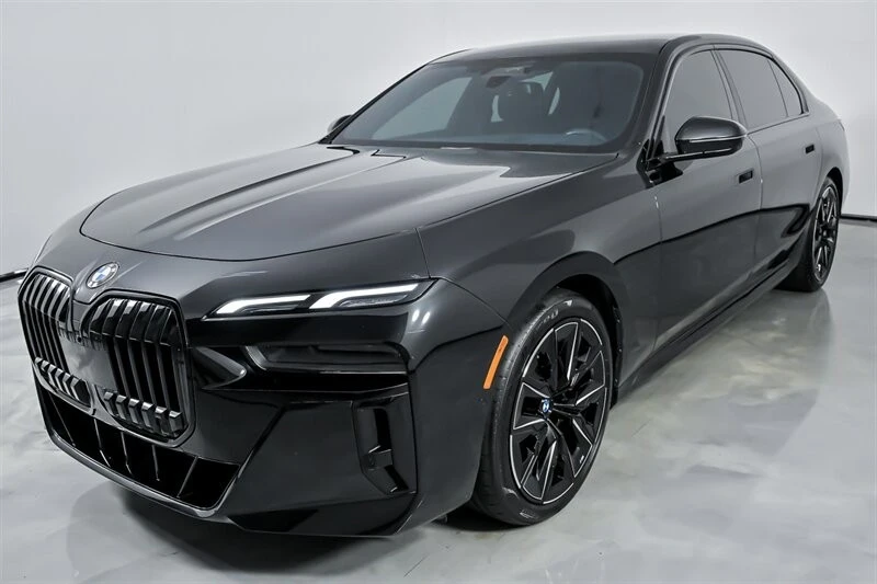 2024 BMW G70 7 Series - Image 6 of 21
