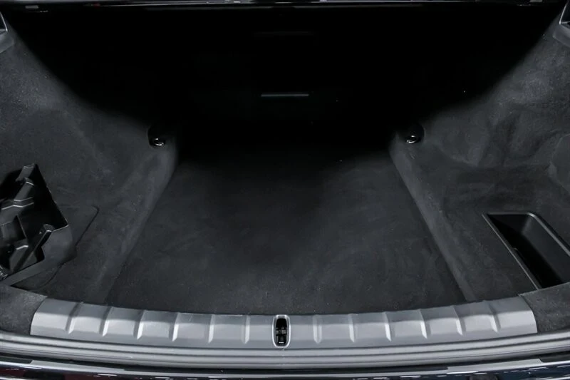 2024 BMW G70 7 Series - Image 16 of 21